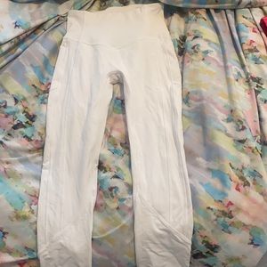 White lulu Capri leggings